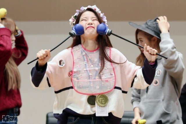 뒷모습 짱덕 터지는 아이돌 | 인스티즈