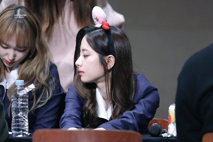 우주소녀 설아 &amp; 보나 옆모습.jpg | 인스티즈