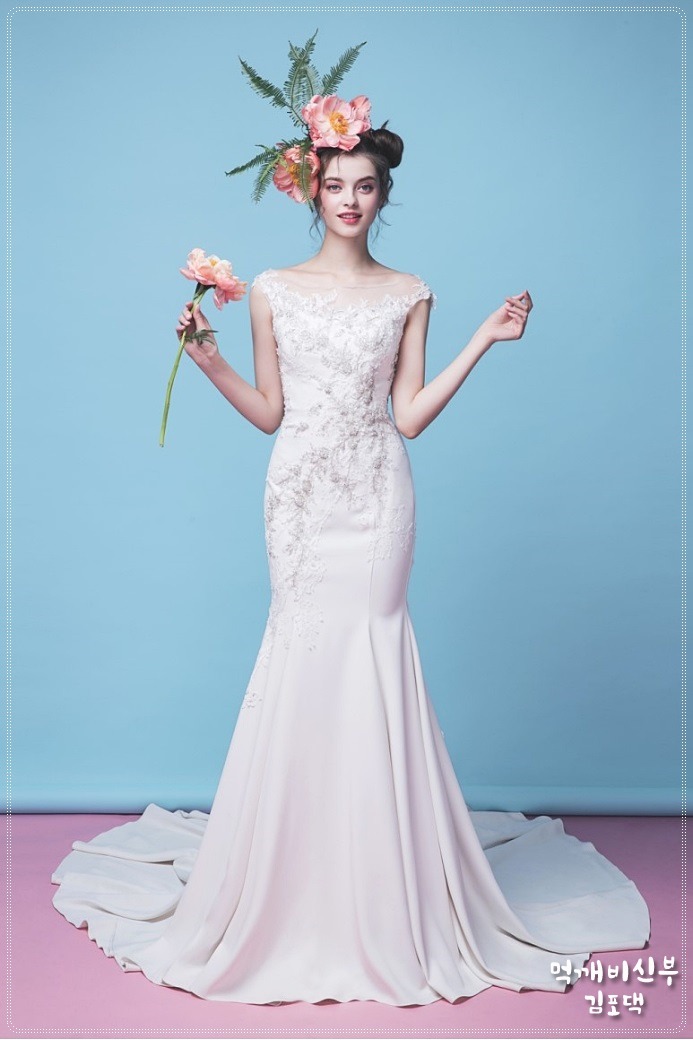 2017-18년에 나온 웨딩드레스들.JPG | 인스티즈