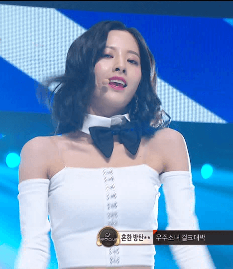 오늘자 섹시가수 보나.gif | 인스티즈