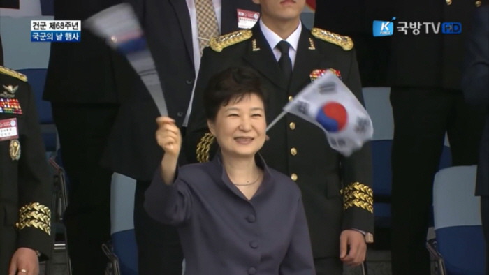 국군의 날 기념식 과거와 비교 | 인스티즈