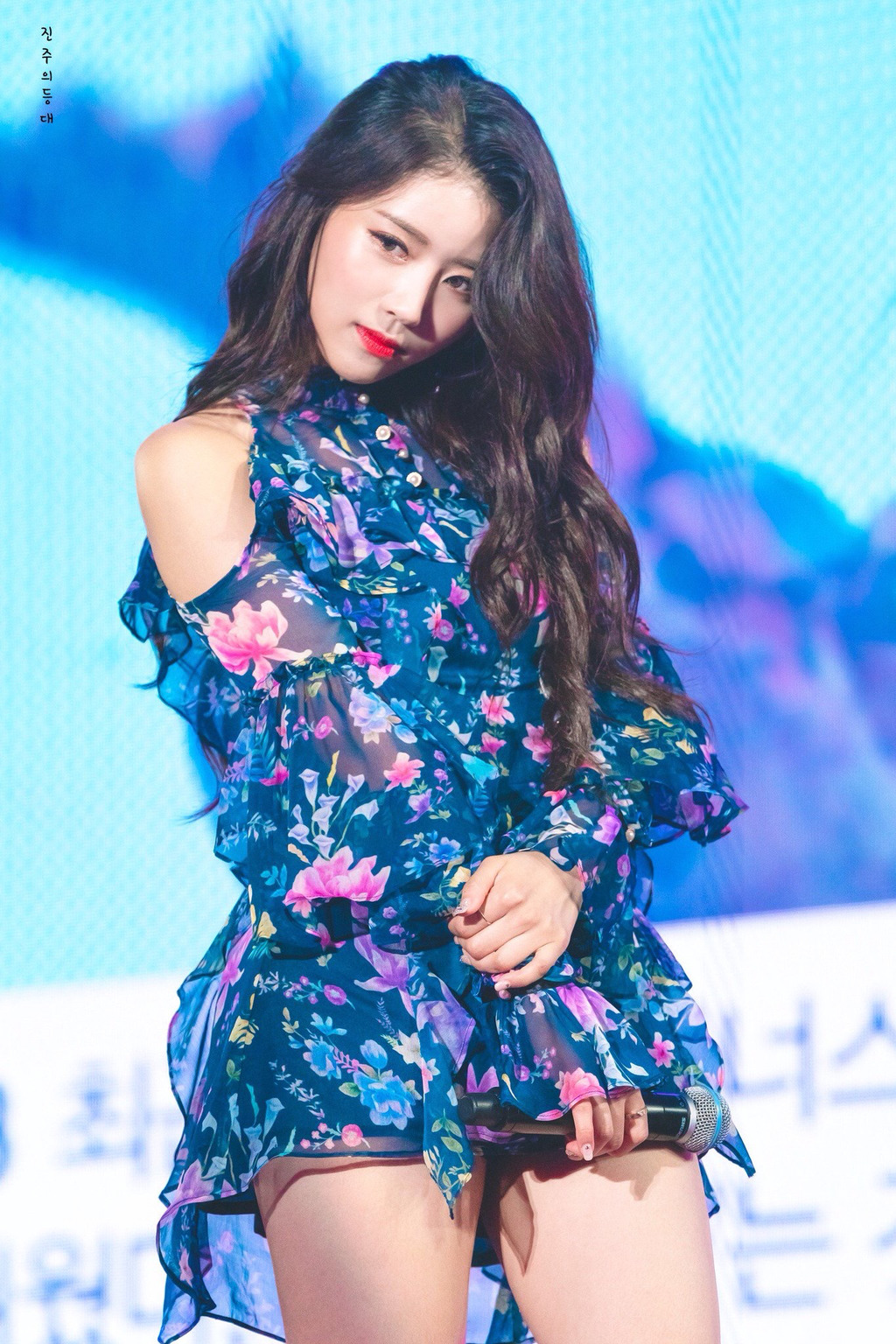 [러블리즈] 아침 밥도 먹었으니 양치질 하러 갈거라서 미주 | 인스티즈