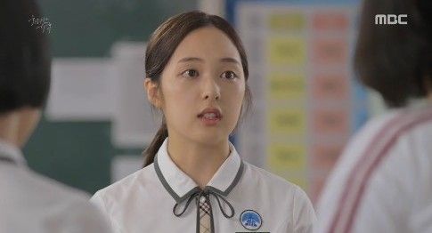 거의 9년 가까이 교복입고 연기하는 여배우ㄷㄷㄷ | 인스티즈