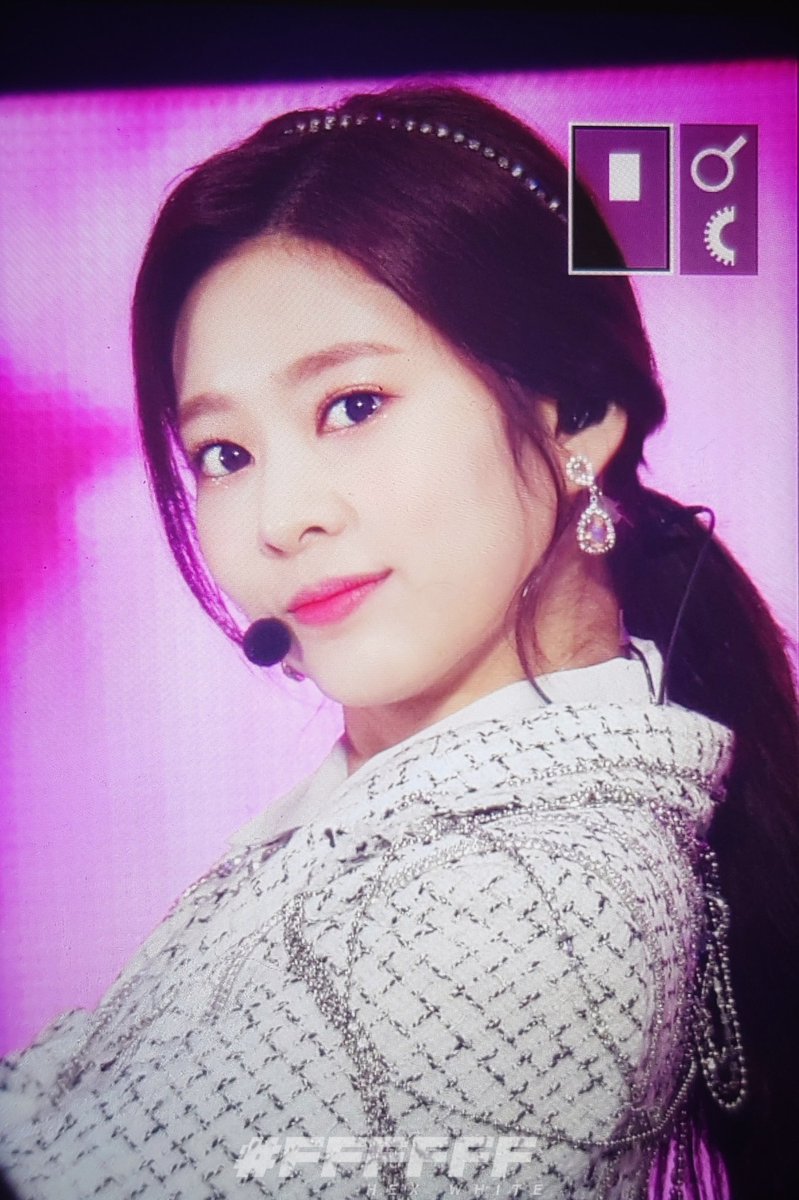 프리뷰로 보는 오늘자 아이즈원 김민주.jpg | 인스티즈