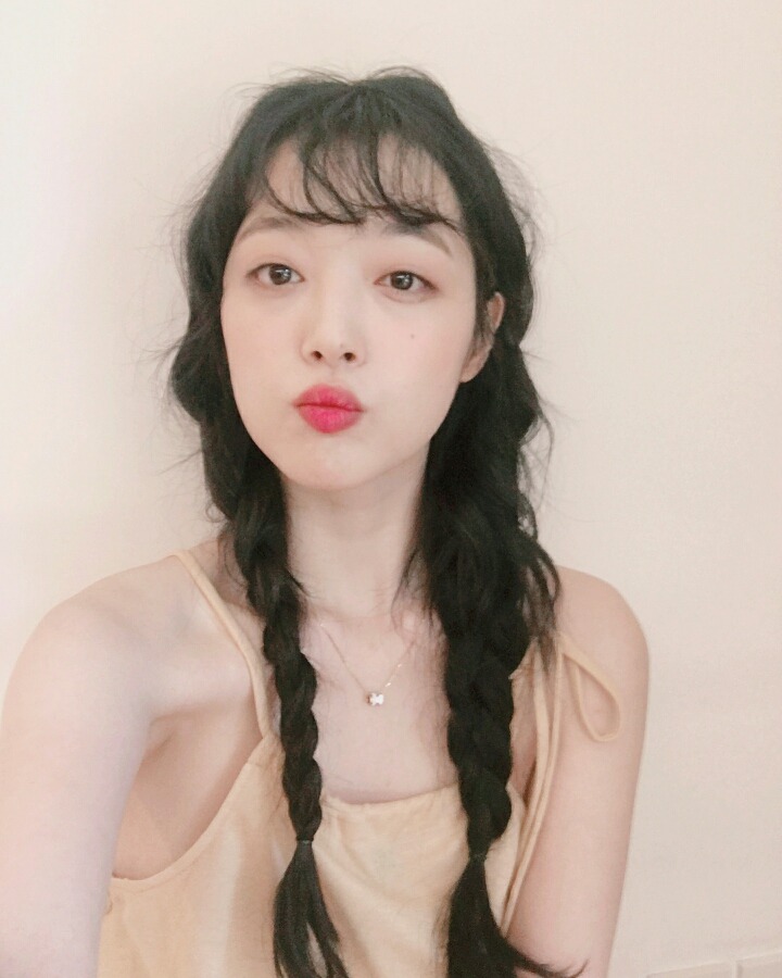 오늘자 설리 인스타 | 인스티즈
