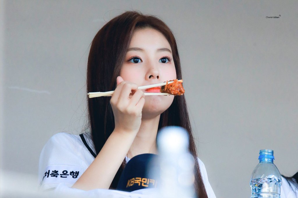아이즈원) 광배가 치즈핫도그 두개부터 빠르게 먹은 이유 | 인스티즈