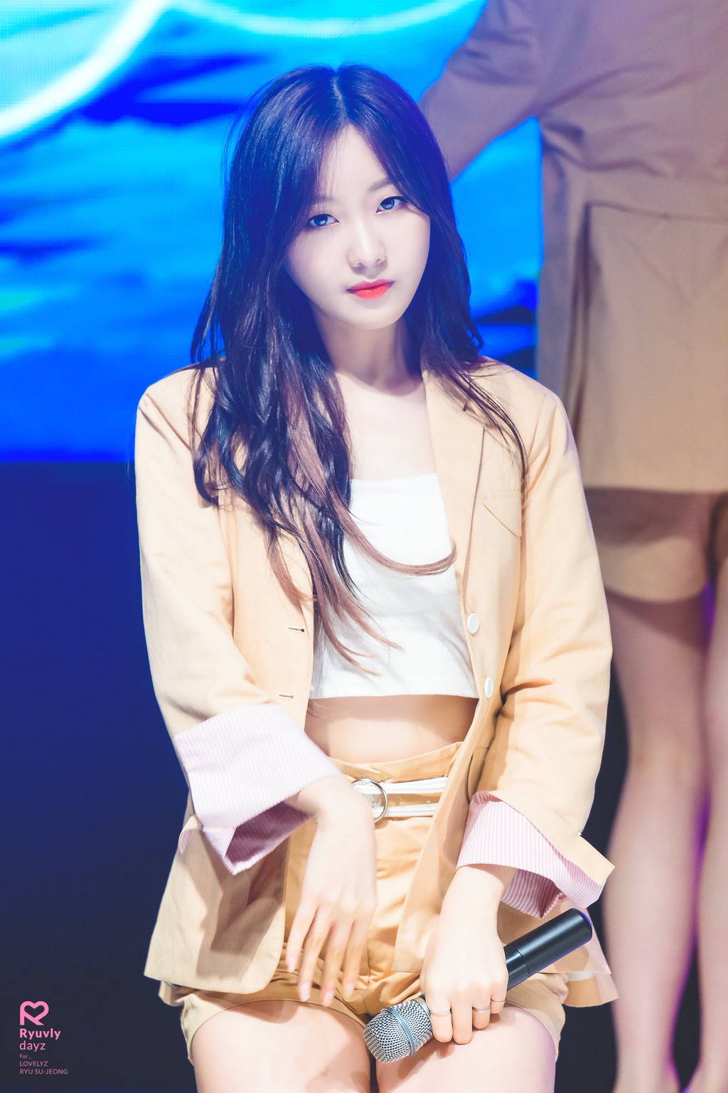 [러블리즈] 월급이 들어와서 수정이 | 인스티즈