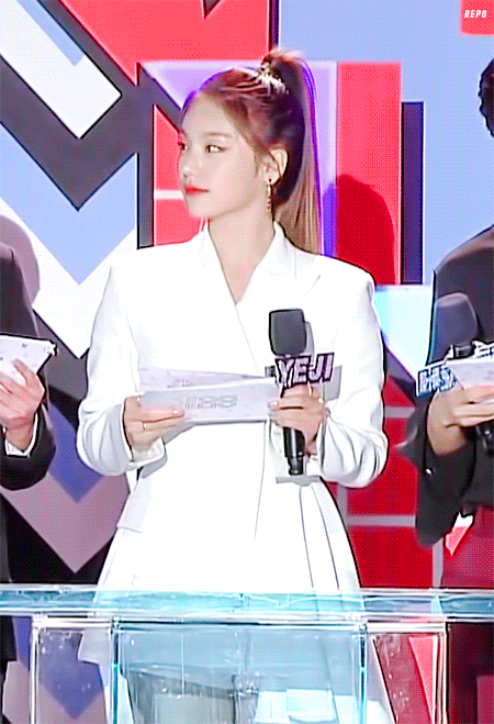 솔직히 좀 귀여운 ITZY 예지.jpgif | 인스티즈