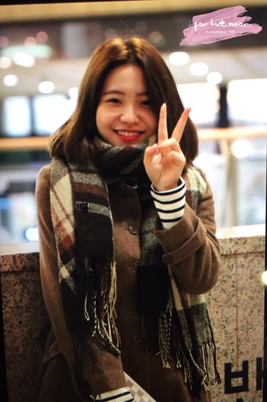 오전에 따숩게 옷 챙겨입고 출국한 레드벨벳 공항 프리뷰 | 인스티즈