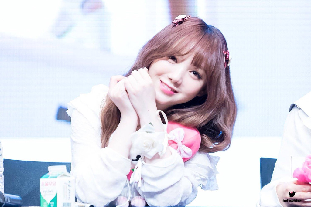[러블리즈] 발목을 삐어서 케이 | 인스티즈