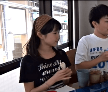 시력이 많이 안 좋은 아이즈원 히토미 | 인스티즈