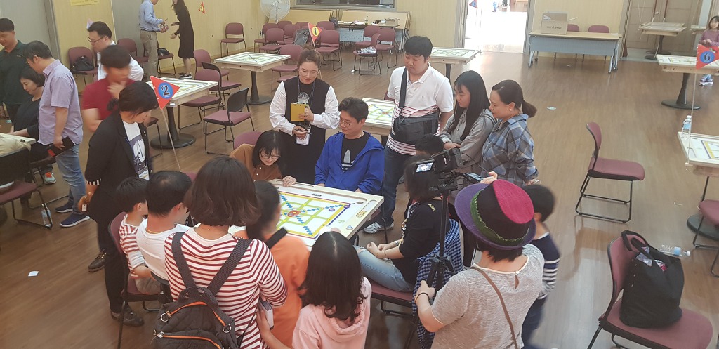 트로피보드카페 이미지