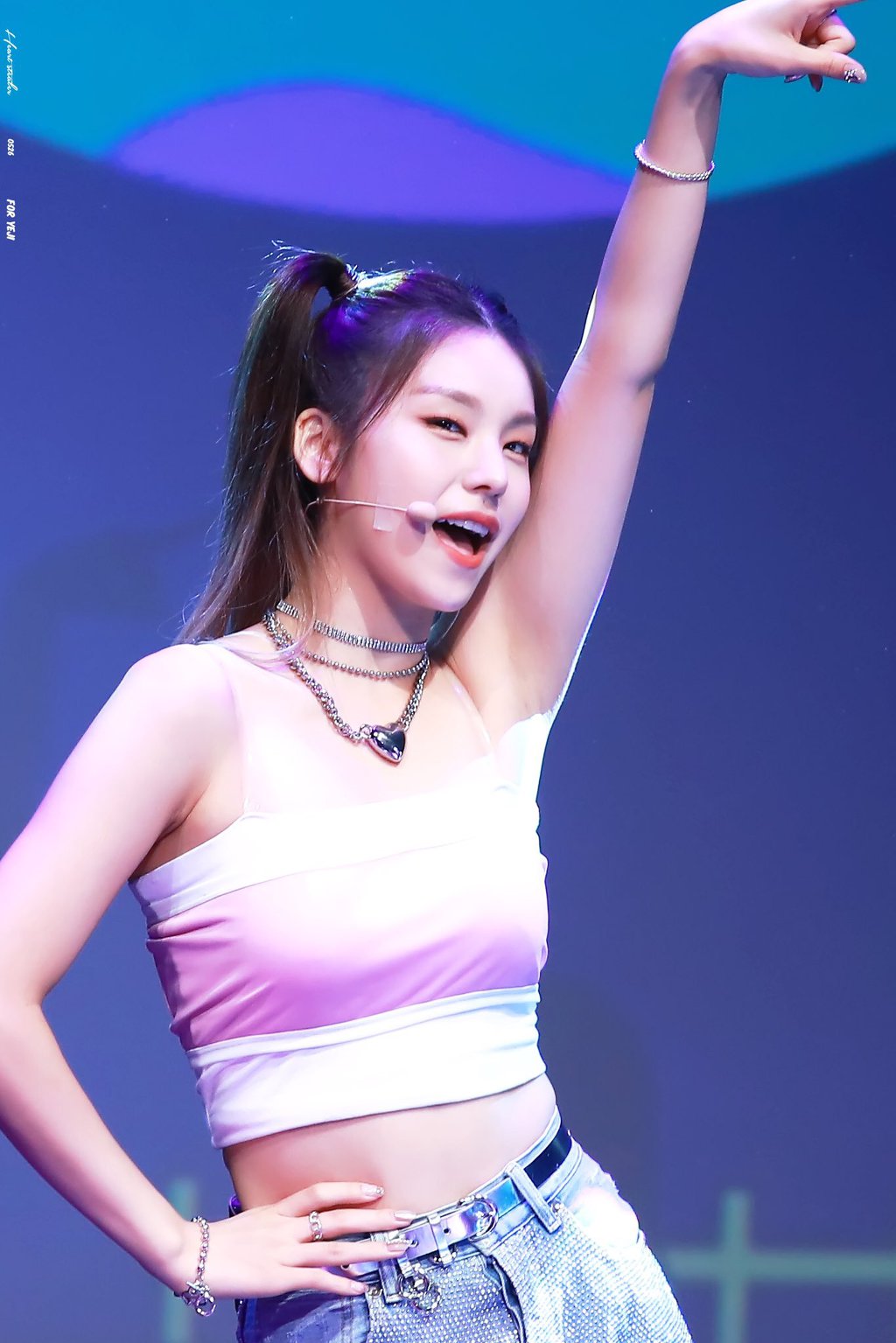 솔직히 좀 귀여운 ITZY 예지.jpgif | 인스티즈