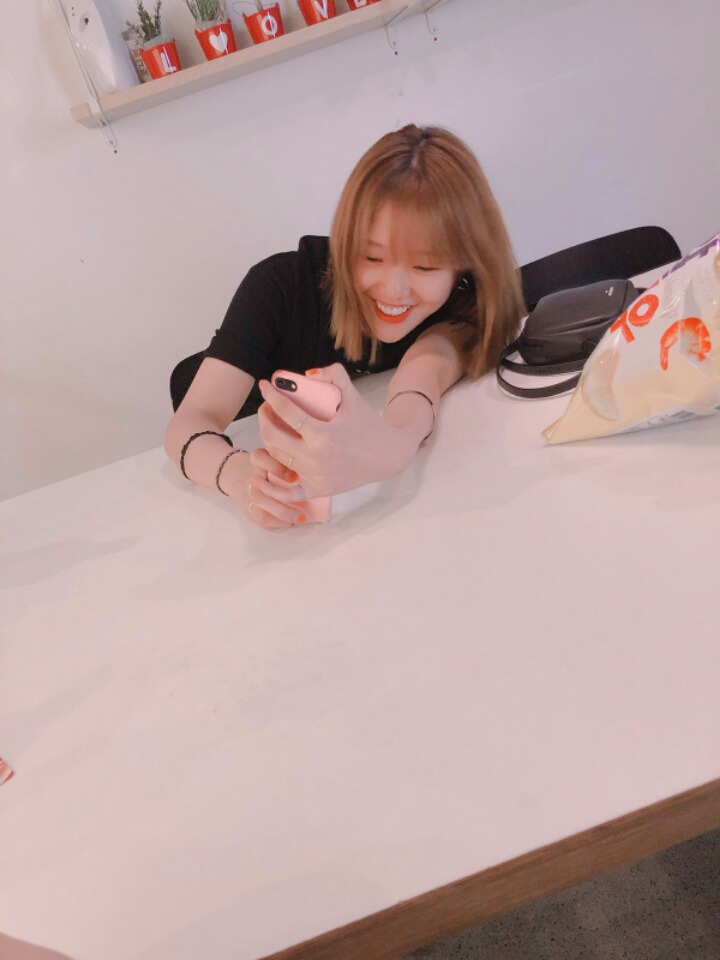 오늘자 오마이걸 미미.jpg | 인스티즈