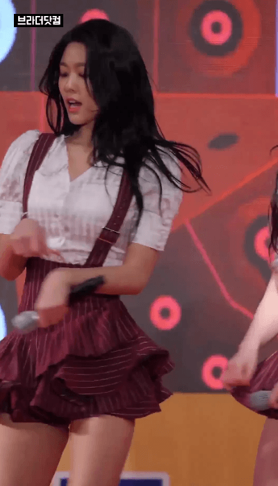 설현은 예쁘다.jpgif | 인스티즈
