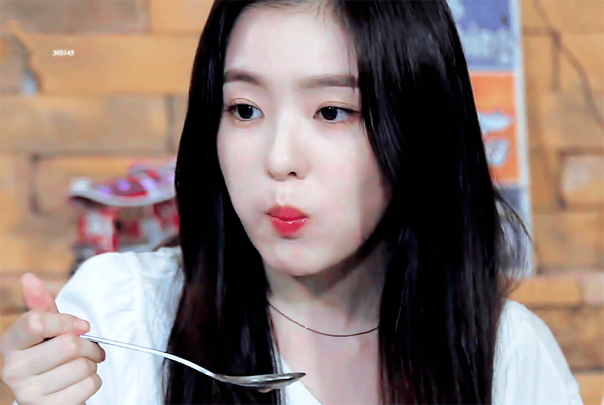 똠양꿍 처음 먹어본 조이의 솔직한 반응.gif | 인스티즈