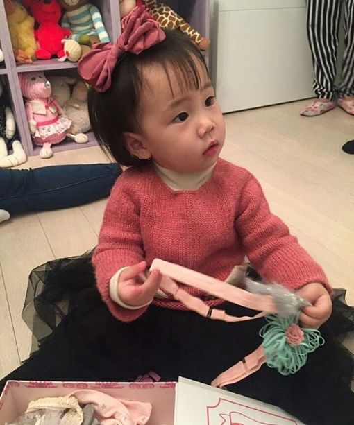 어릴때 유진이랑 짱똑인 로희(어린이 버전 사진).jpg | 인스티즈