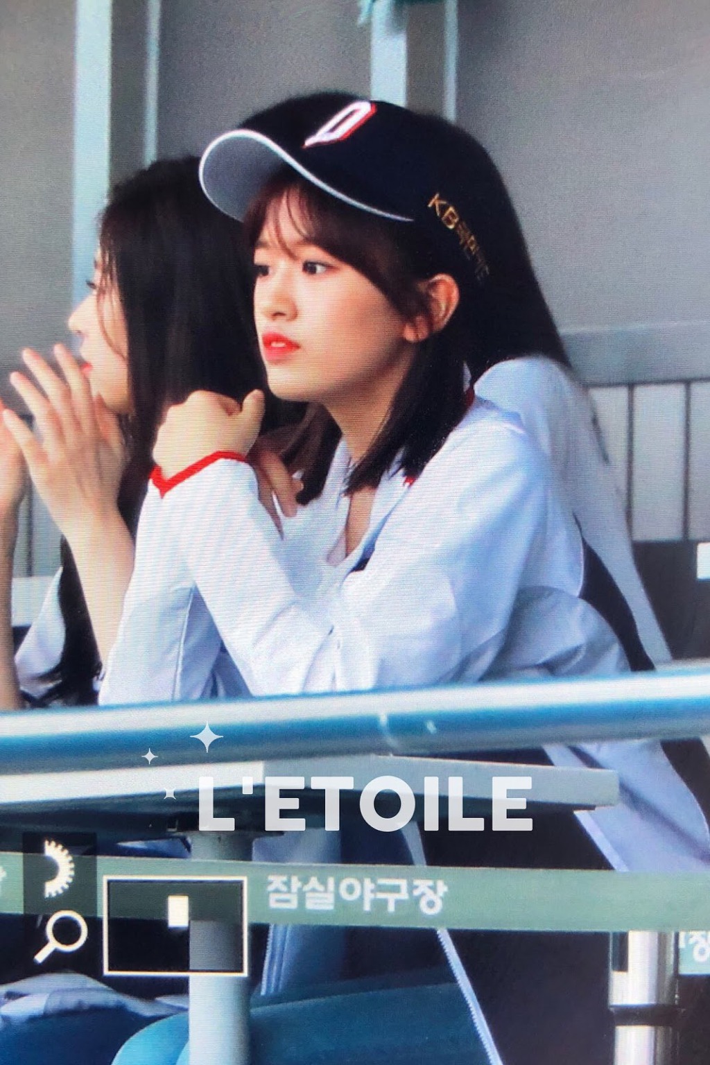 아이즈원 두산 유니폼 입은 안유진 미모폭발.jpg | 인스티즈