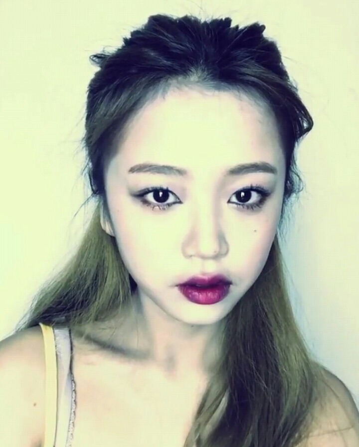 어느 19살소녀의 흔한 화장실력 | 인스티즈