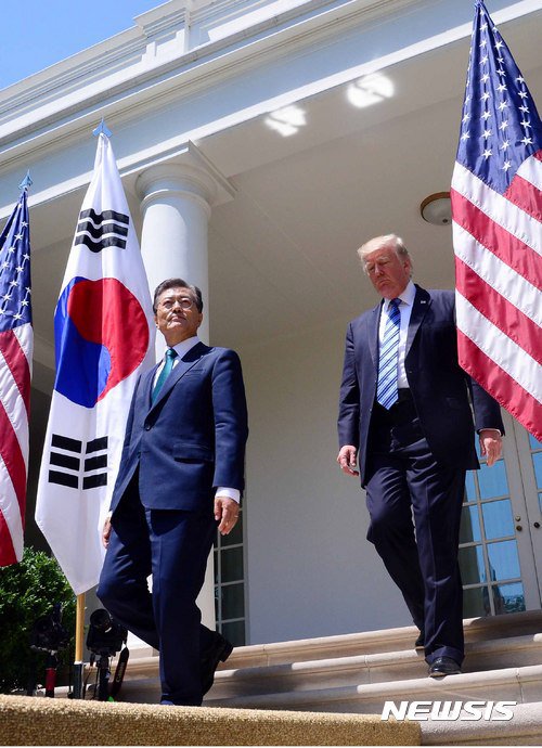 문재인대통령 극과극 사진.JPG | 인스티즈