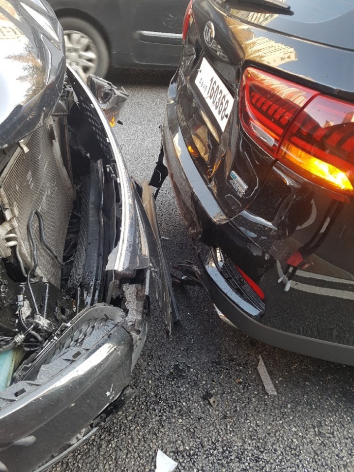 차량 출고된지 하루만에 사고차량됨 | 인스티즈